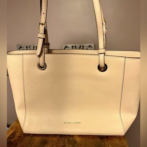 Michael Kors tote ✨